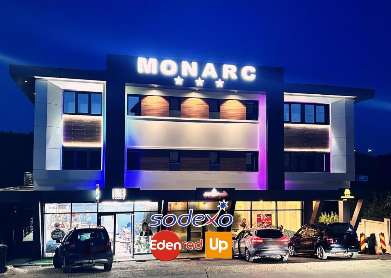 Monarc Boutique Aparthotel - Self Check-In Visan Exteriör bild