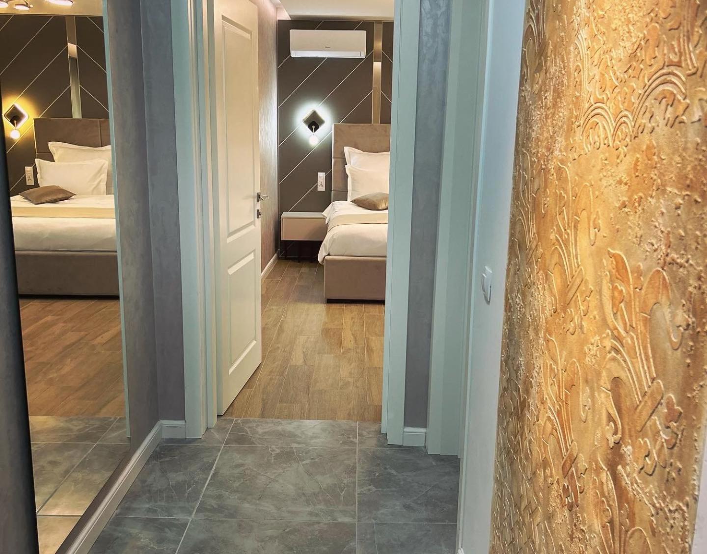 Monarc Boutique Aparthotel - Self Check-In Visan Exteriör bild