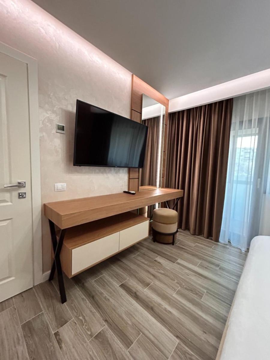 Monarc Boutique Aparthotel - Self Check-In Visan Exteriör bild